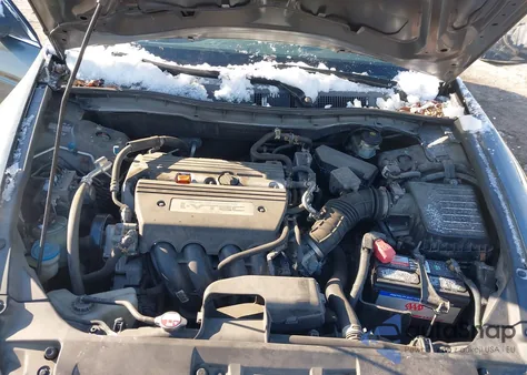 2009 Honda Accord 2.4 Lx from USA, damaged, VIN 1HGCP26389A157046